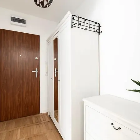 Elegant 3city In With Parking By Renters *