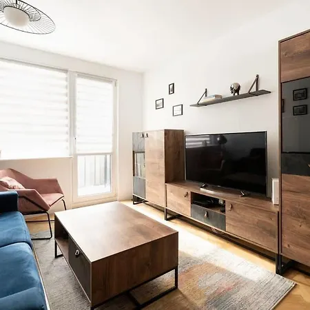 Elegant 3city In With Parking By Renters *