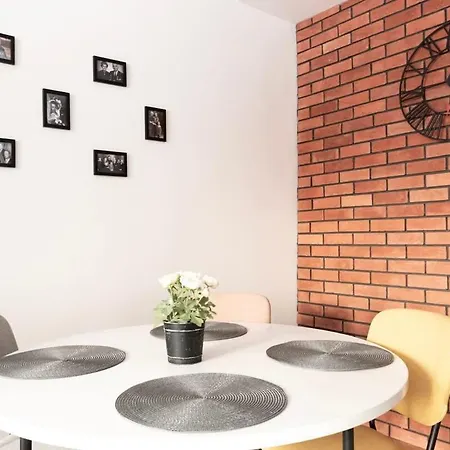 Apartment Elegant 3city In With Parking By Renters *