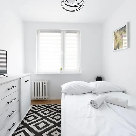 Elegant 3city In With Parking By Renters * Danzig