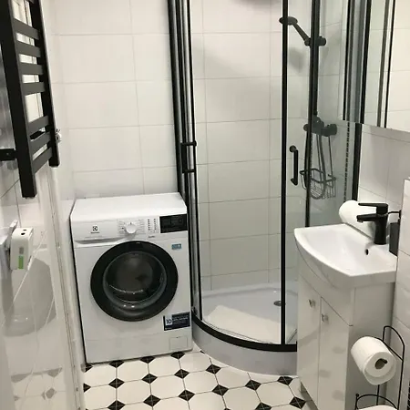 Elegant 3city In With Parking By Renters * Danzig